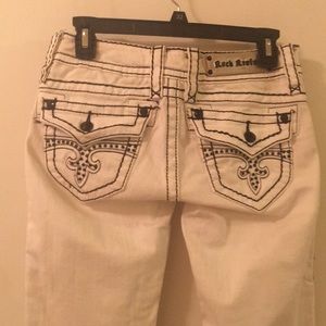 Rock revival  Jen straight jeans